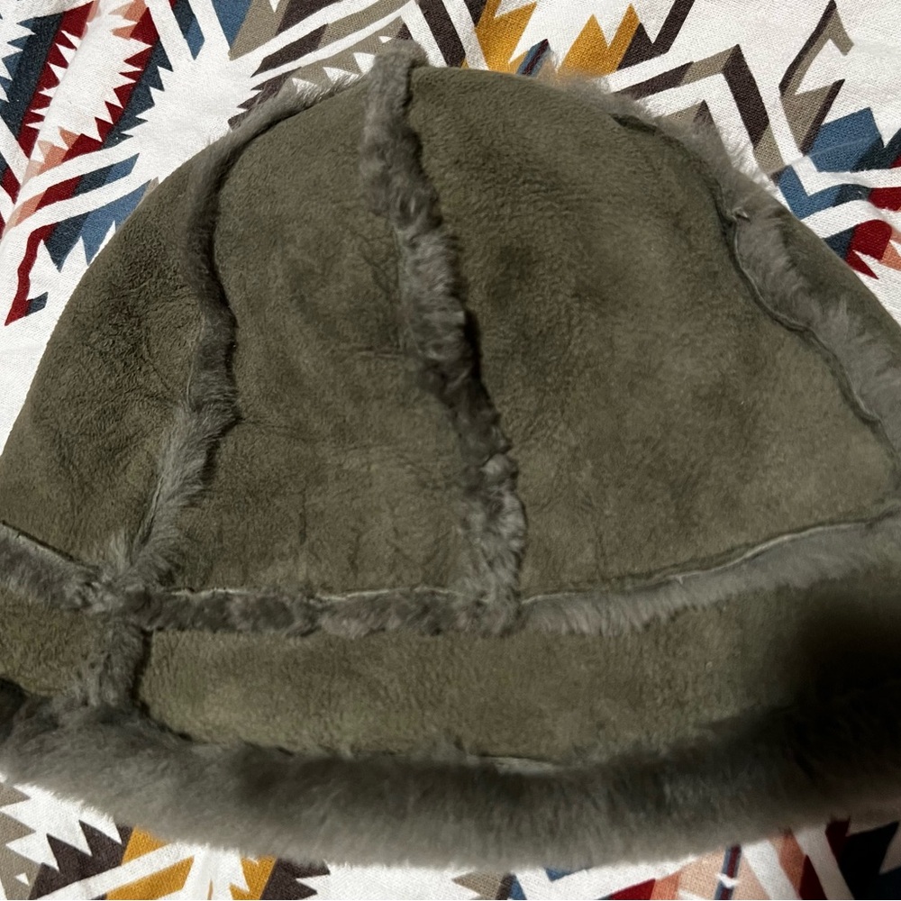 Stylish Olive Green natural Fur Hat - Picture 10 of 16